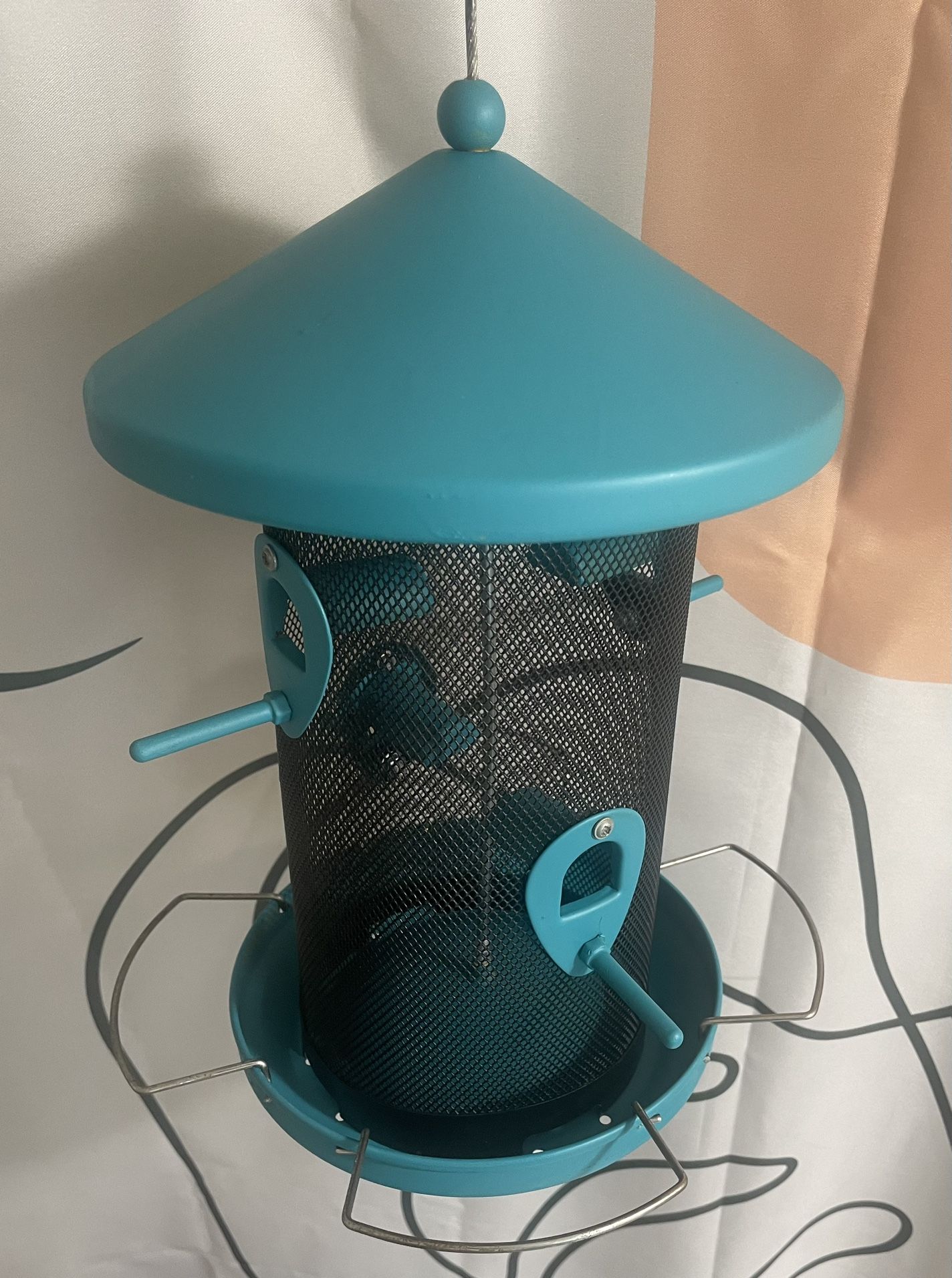 Turquoise Hanging Bird feeder! Like New!