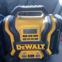 Dewalt Jumper Box With Air Compressor