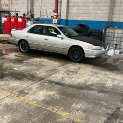 2000 Toyota Camry