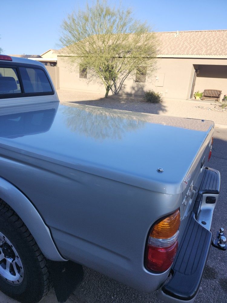 1st Gen Tacoma Snug Top Tonneau Cover