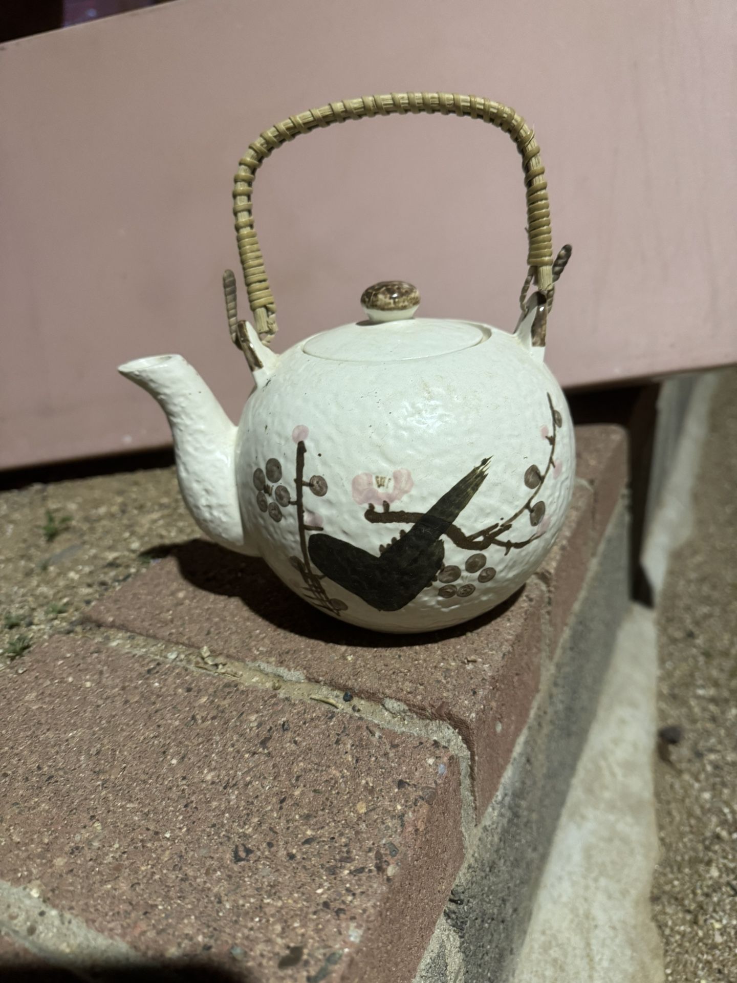 Vintage Teapot Ratten Handle