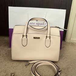 Kate Spade Bag/purse With Shoulder Strap (light Pink)