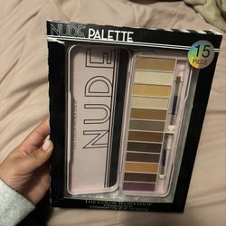 Color Workshop Eyeshadow Palette 