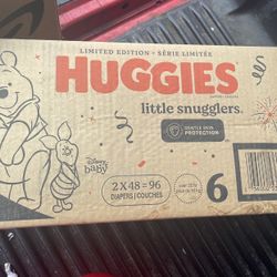 HUGGIES   Little Snuggle $40