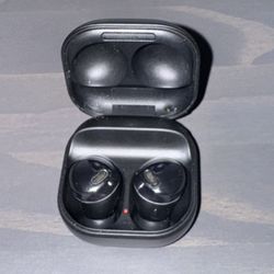 Brand New Samsung Bluetooth Ear Pods