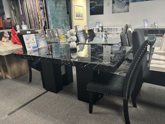 Black Marbled Style Top Dining Table W/ 4 FREE CHAIRS For Sale ( We Deliver)