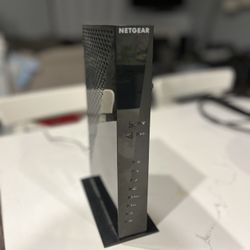 Netgear Ac1750 WiFi Cable Modem Router 