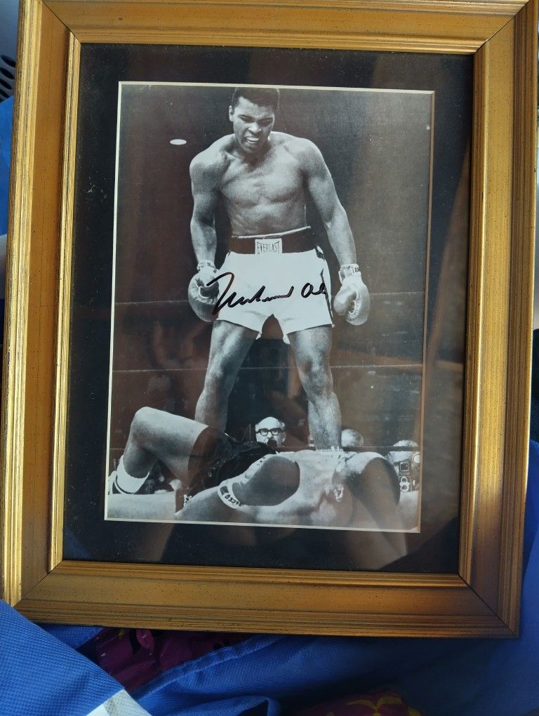 Authentic Muhammad Ali Signed Photo
