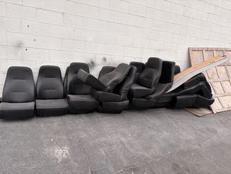 Black Car Seats Lot – Multiple Bucket Seats