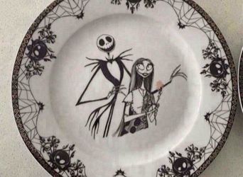 NEW JACK & SALLY DINNER PLATES (2)
