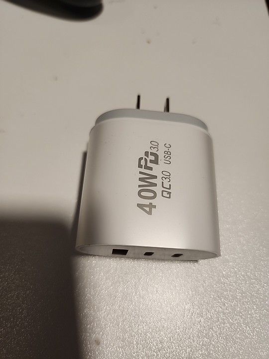 45 X 40W USB-C Chargers