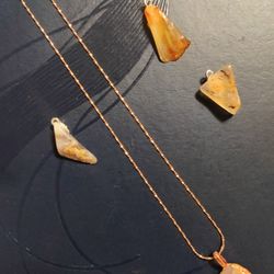 Agate Necklace & Pendant Lot