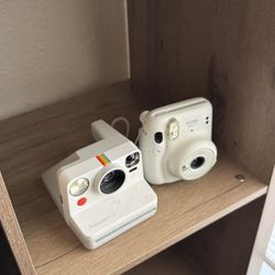 polaroid cameras 