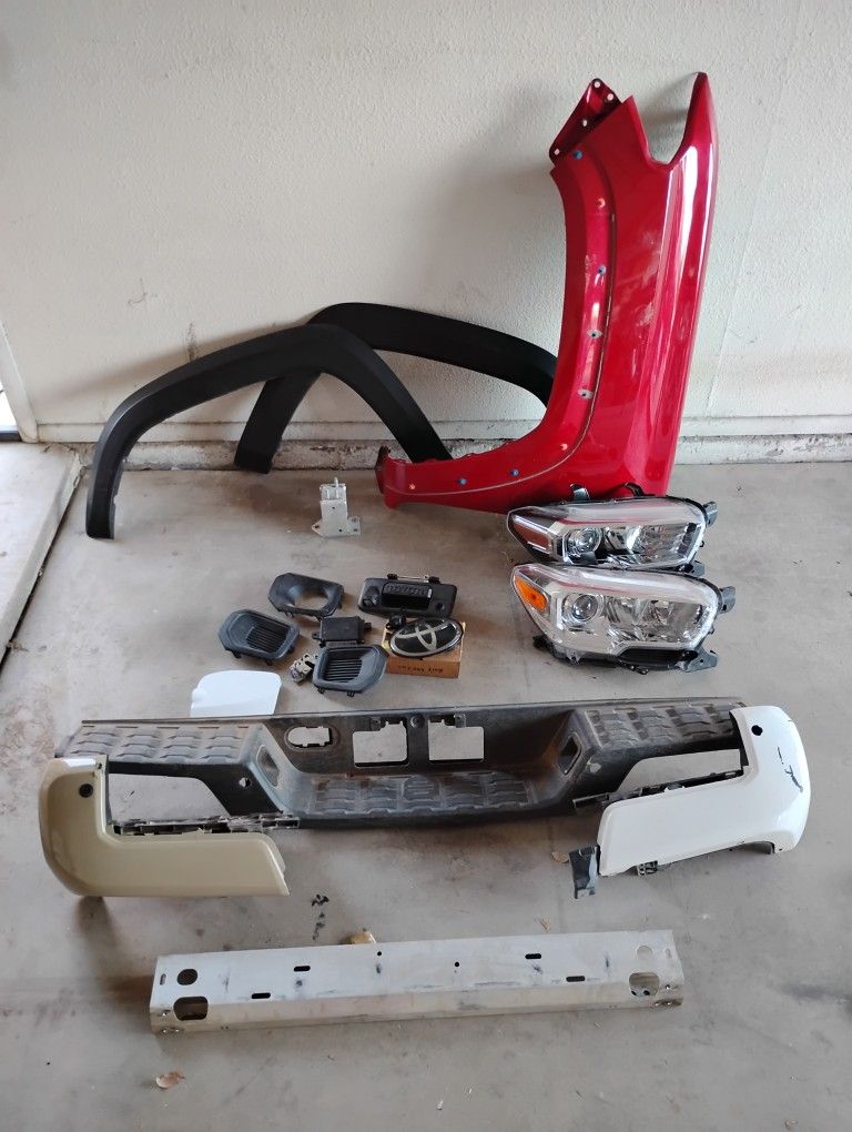 Parts 2018-23 Toyota Tacoma OEM