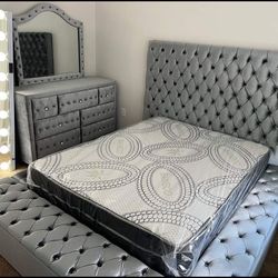 Tufted Bedroom Set