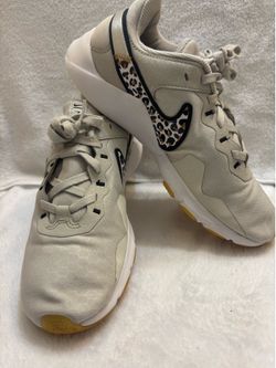 Nike Legend Essential 2 Women’s 7.5 Premium 'Leopard' Light Bone.   Disclaimer: Gently used / pre-owned in good overall condition.  This item has been