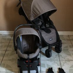 LIKE NEW BRITAX B AGILE LIGHT WEIGHT TRAVEL SYSTEM STROLLER CAR SEAT AND BASE TWO CAR SEATS ADAPTER INCLUDED!!!!!
