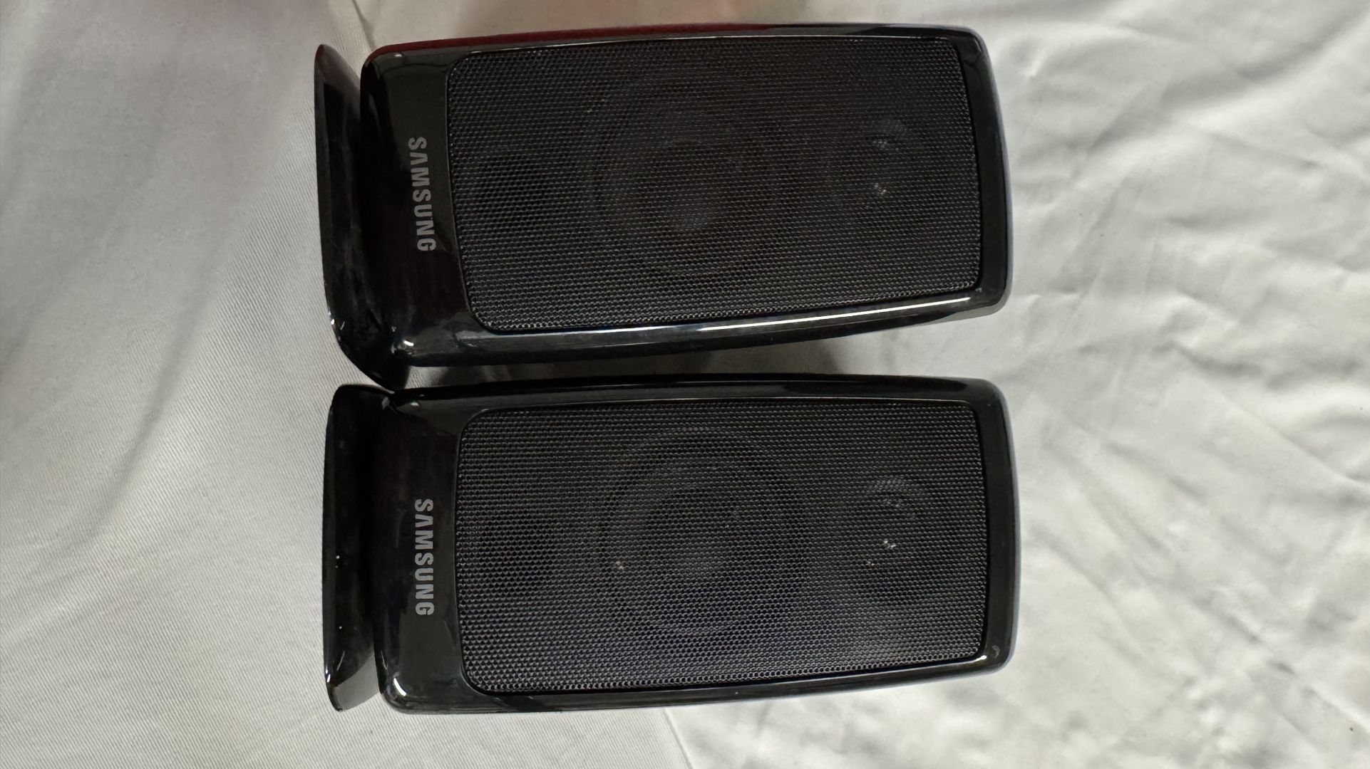 Samsung PS-FBD1250 speakers, which are part of a home theater surround sound system