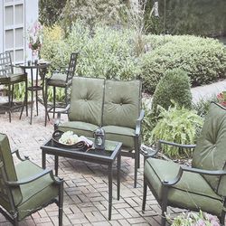 Avondale 4-pc Outdoor Seating Set(new)