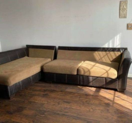 FREE!! 2 PIECE SECTIONAL SOFA