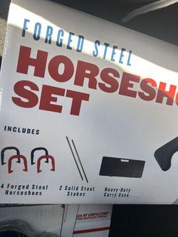 Triumph Escalade Horseshoe Set With Hard Case