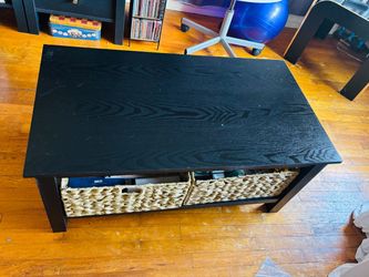 Coffee Table with Storage Baskets