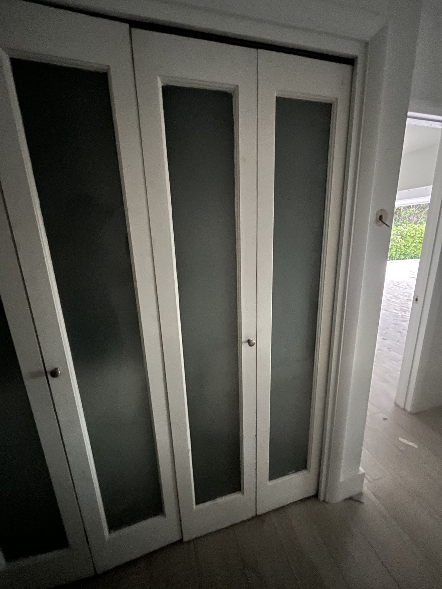 Bifolds 2 Pair 