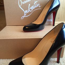 Designer Christian Louboutin Heels Size 8