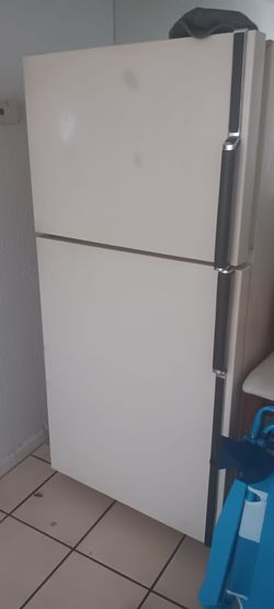 Refrigirator