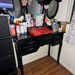 Makeup Vanity 