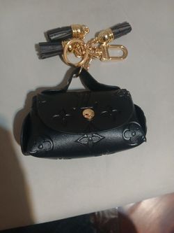 Louis Vuitton black leather coin purse