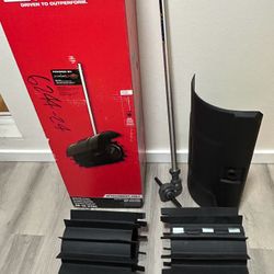 Milwaukee M18 FUEL QUIK-LOK Rubber Broom Attachment