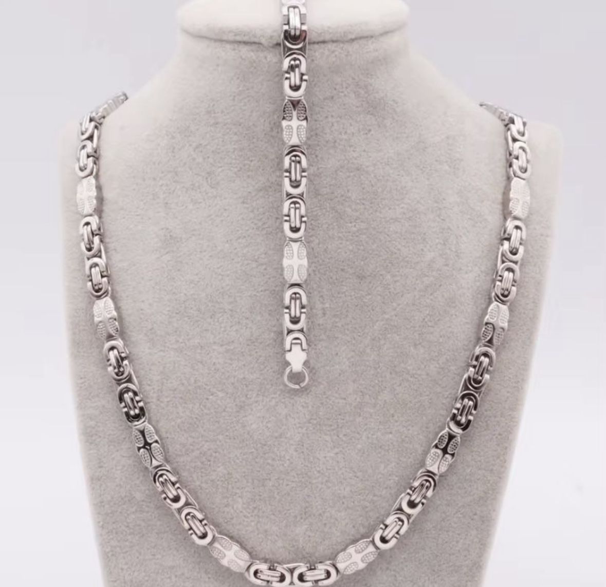 Stainless Steel Interlace Silver Necklace And Bracelet Jewelry Set