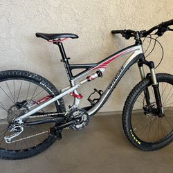 Specialized Camber FSR. Mountain Bike. 