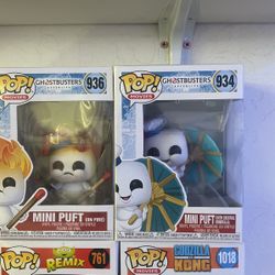 2 Funko Pops