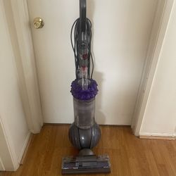 Dyson  Vacuum 