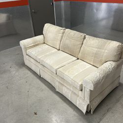 WOW! Beige Ethan Allen Couch ONLY $20 ($2,000 Retail!!) Delivery Available! 🚚 