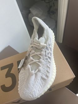 New Yeezy 350 V2 Cmpct 