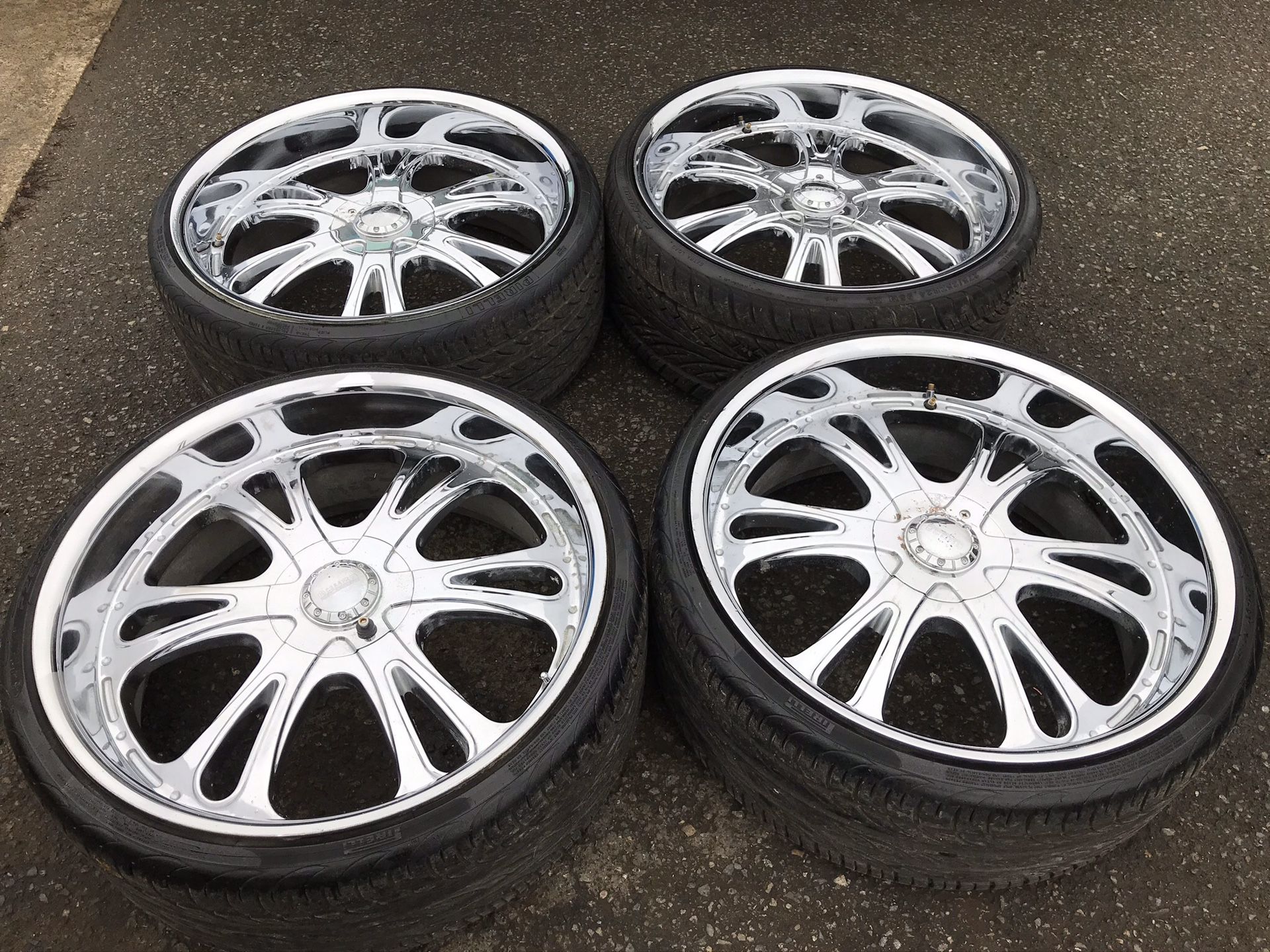 24 INCH AKUZA WHEELS AND TIRES 5 LUG UNIVERSAL