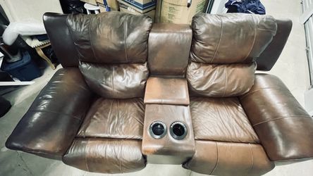 Sillón de piel reclinable