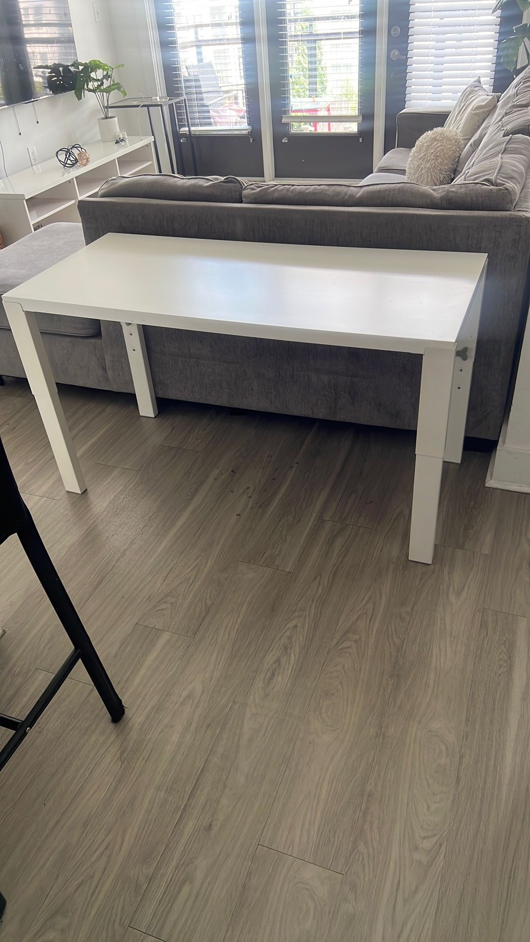 White Children’s Desk & Chair From IKEA