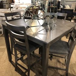 Bridson Gray 5-Piece Square Counter Height Set / Dining table and Chairs 