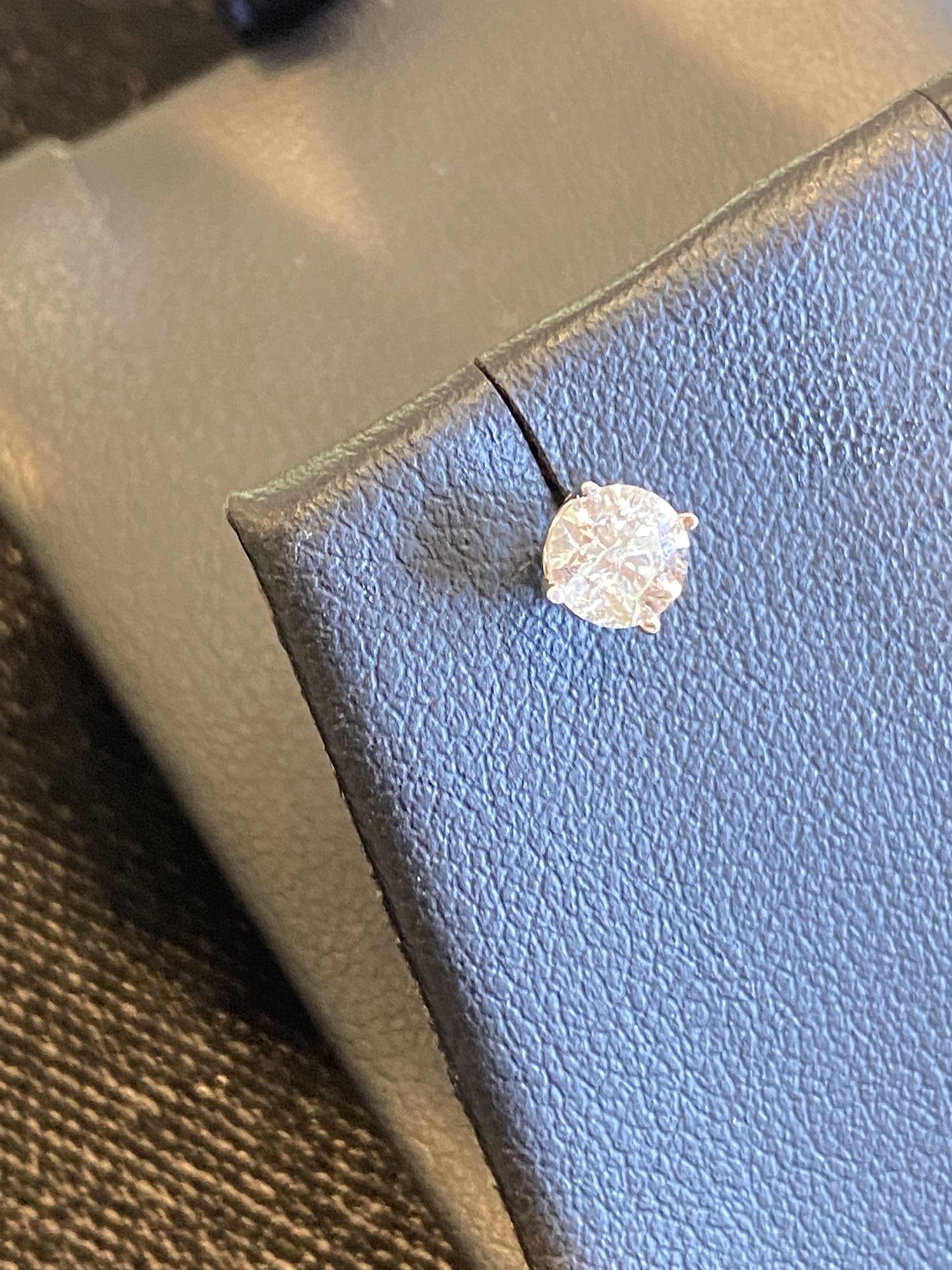 .5 Cttw Natural Diamond Stud Earring 
