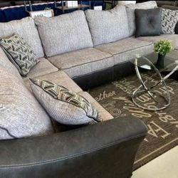 3 PIECES SECTIONAL COUCH SAME DAY DELIVERY By ASHLEY 🚚