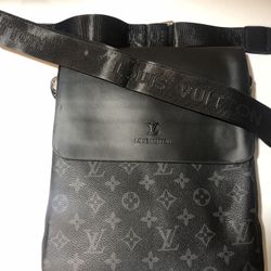 Black Crossbody 