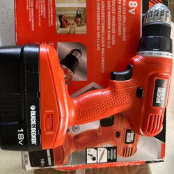 Black & Decker 18V Cordless Drill/Driver With Keyless Chuck