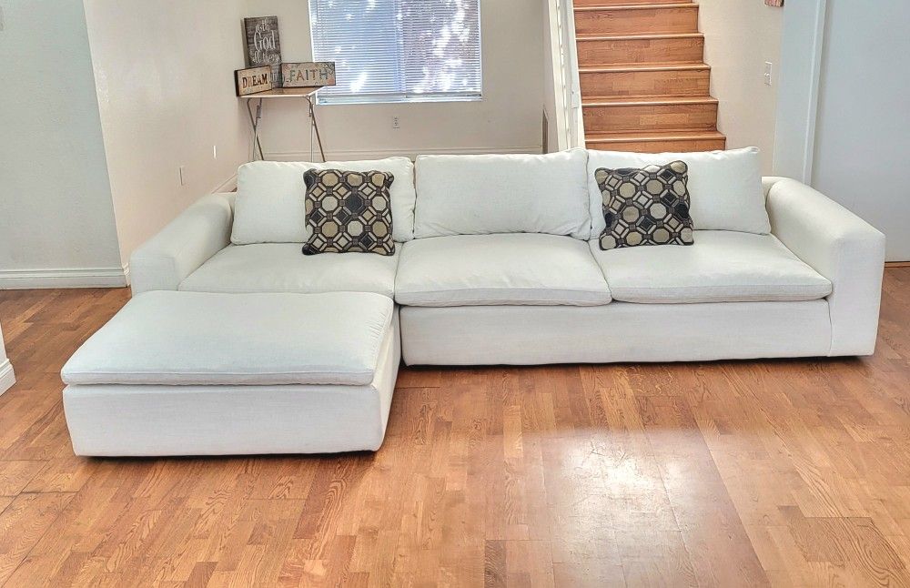 Living Spaces Utopia 2pc Cloud Sectional – Excellent Condition