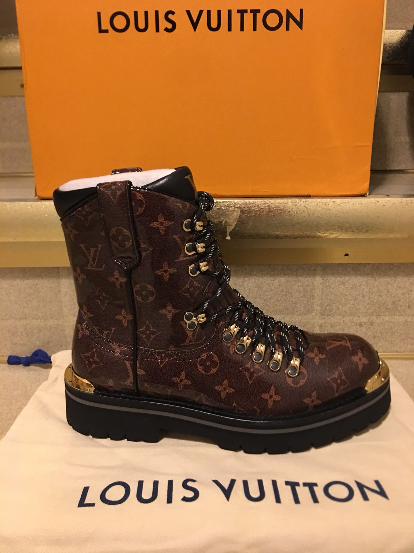 Buy Louis Vuitton Glazed Outland Ankle Boot 'Brown Monogram