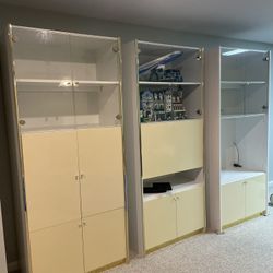Cabinet Set