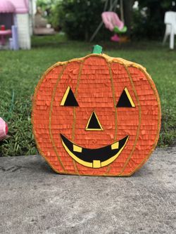 Custom Pinata Piñatas